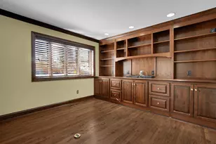 2626 Chartwell Rd, Columbus, OH 43220 - Photo 7