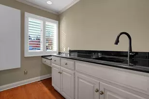 2626 Chartwell Rd, Columbus, OH 43220 - Photo 23