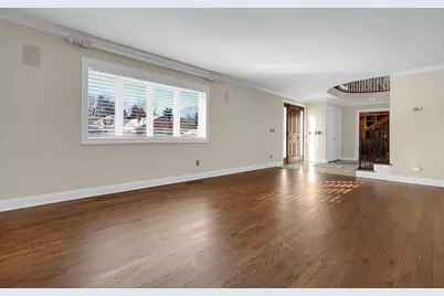 2626 Chartwell Road, Columbus, OH 43220 - Photo 9