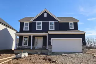 358 Oakmont Dr, Commercial Point, OH 43116 - Photo 1