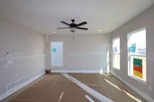 358 Oakmont Dr, Commercial Point, OH 43116 - Photo 5