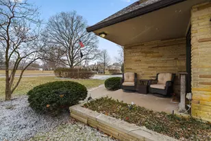 1165 Highland Dr, Upper Arlington, OH 43220 - Photo 5
