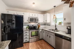 3691 Cannongate Dr, Columbus, OH 43228 - Photo 13