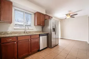 4735 Heatherton Dr, Columbus, OH 43229 - Photo 15