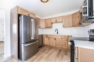 3689 Beacontree Dr, Columbus, OH 43224 - Photo 5