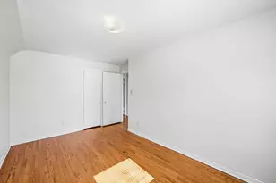 925 Kinnear Rd, Columbus, OH 43212 - Photo 13