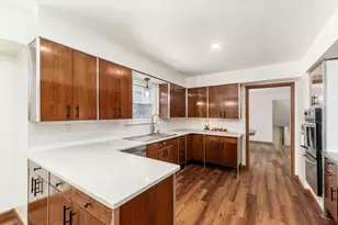 2731 Sonata Dr, Columbus, OH 43209 - Photo 11