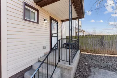 274 E Barthman Avenue, Columbus, OH 43207 - Photo 3