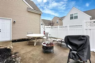 4642 Snowy Meadow Dr, Grove City, OH 43123 - Photo 17