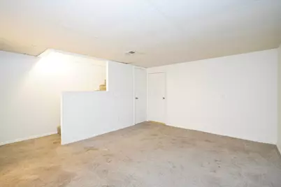 1883 Willoway Circle N, Columbus, OH 43220 - Photo 7