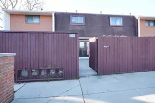 1883 Willoway Cir N, Columbus, OH 43220 - Photo 19