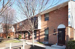 1883 Willoway Cir N, Columbus, OH 43220 - Photo 9