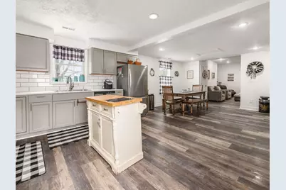 24 Main Street, Bloomingburg, OH 43106 - Photo 25