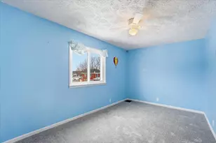 121 W Lincoln Ave, Bellefontaine, OH 43311 - Photo 37