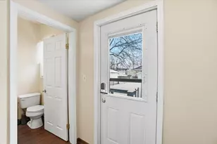 121 W Lincoln Ave, Bellefontaine, OH 43311 - Photo 27