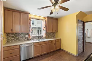 121 W Lincoln Ave, Bellefontaine, OH 43311 - Photo 25