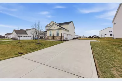 187 Long Trail, Ostrander, OH 43061 - Photo 3