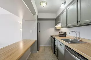 736 Worthington Forest Pl, Columbus, OH 43229 - Photo 11