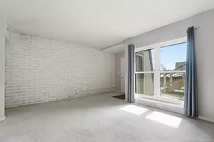 736 Worthington Forest Pl, Columbus, OH 43229 - Photo 7