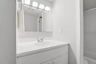 736 Worthington Forest Pl, Columbus, OH 43229 - Photo 21