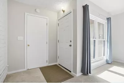 736 Worthington Forest Place, Columbus, OH 43229 - Photo 5