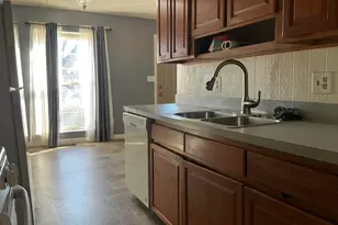 129 Beacon Run W, Columbus, OH 43228 - Photo 5