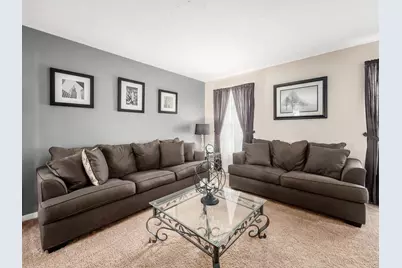 2318 Ziner Circle S, Grove City, OH 43123 - Photo 9