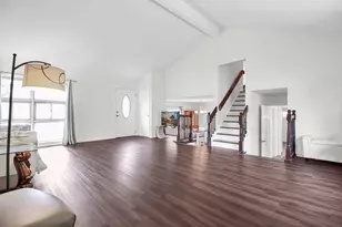 1121 Afton Rd, Columbus, OH 43221 - Photo 9