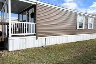 10694 E State Route 762, Lockbourne, OH 43137 - Photo 1