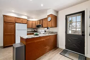 613 Mistletoe St, Columbus, OH 43230 - Photo 9