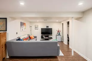 613 Mistletoe St, Columbus, OH 43230 - Photo 19