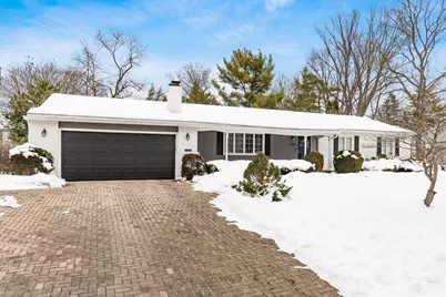 2200 Nayland Road, Columbus, OH 43220 - Photo 1