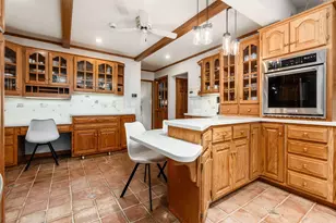 2200 Nayland Rd, Columbus, OH 43220 - Photo 19