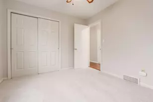 2200 Nayland Rd, Columbus, OH 43220 - Photo 33