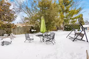 2200 Nayland Rd, Columbus, OH 43220 - Photo 7