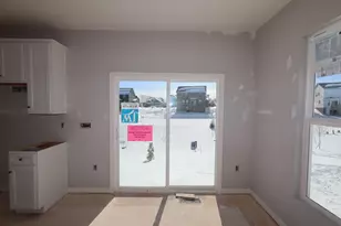 4570 Burgstaller Ct, Grove City, OH 43123 - Photo 3