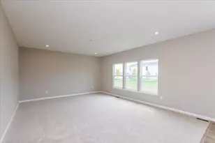 8239 Sycamore Holw Dr, Pickerington, OH 43147 - Photo 13