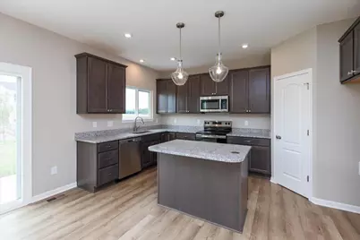 8239 Sycamore Hollow Drive, Pickerington, OH 43147 - Photo 5