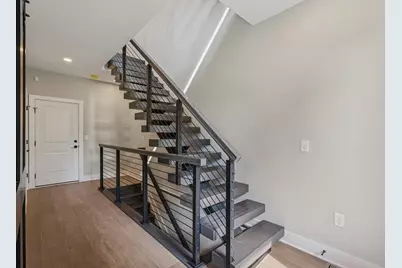 282 Dickenson Street, Columbus, OH 43215 - Photo 5