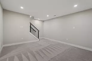 282 Dickenson St, Columbus, OH 43215 - Photo 45