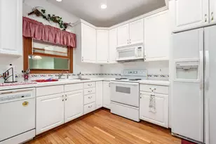 895 Linworth Village Dr, Columbus, OH 43235 - Photo 13