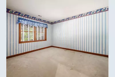 895 Linworth Village Drive, Columbus, OH 43235 - Photo 33