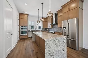 284 Dickenson St, Columbus, OH 43215 - Photo 9