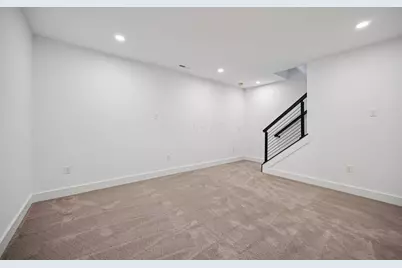 284 Dickenson Street, Columbus, OH 43215 - Photo 37