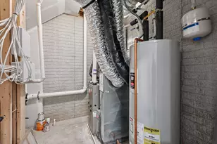 284 Dickenson St, Columbus, OH 43215 - Photo 43