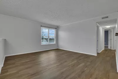 5621 Cedar Springs, Columbus, OH 43228 - Photo 5