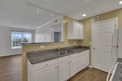 5621 Cedar Springs, Columbus, OH 43228 - Photo 11
