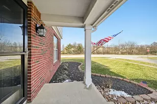 3535 Lake Albert Way, Grove City, OH 43123 - Photo 5