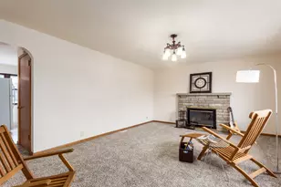 4256 Hoover Rd, Grove City, OH 43123 - Photo 7