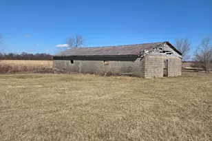 2105 Stonerock Rd, Williamsport, OH 43164 - Photo 15